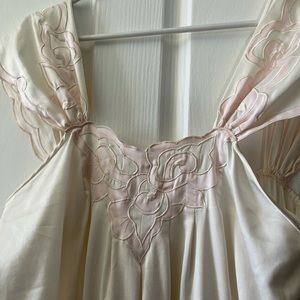 Vintage Natori Nightgown